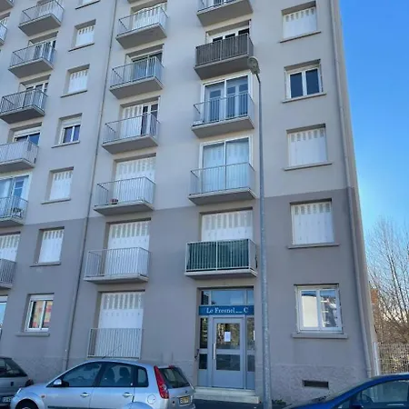 Nouvelle Gare Apartment *